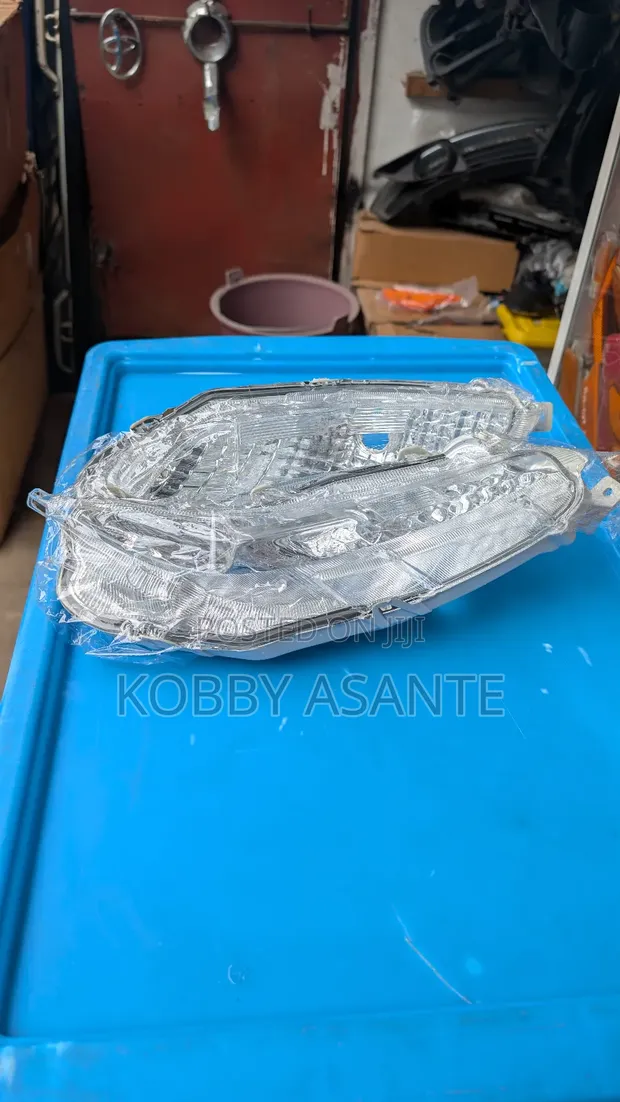 Toyota Camry 2016 Fog Lights - 1