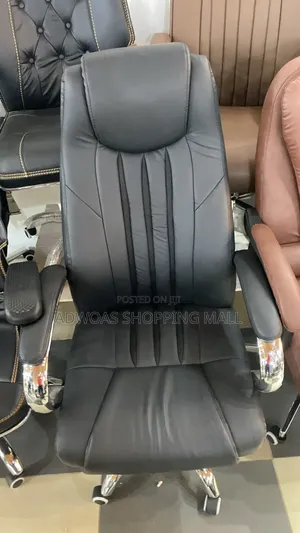 Executive Swivel Chair - Brand New