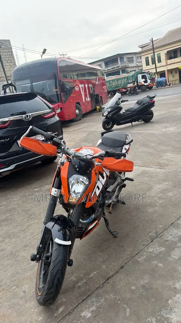 KTM Duke 125 2016 Orange - 1