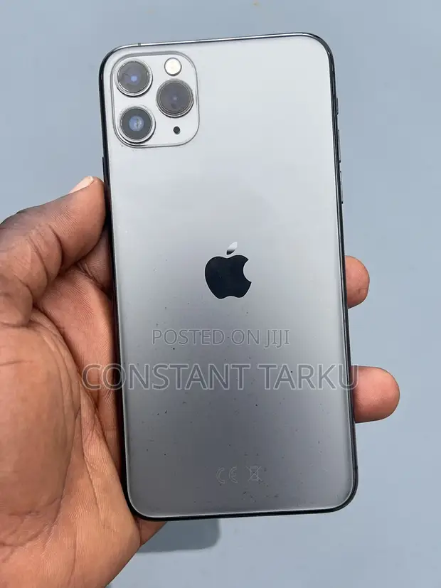 Apple iPhone 11 Pro Max 64GB Silver - 1