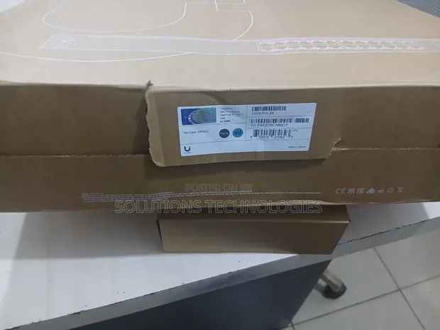 Ubiquiti UniFi Switch Pro 24 - Non-PoE - 1