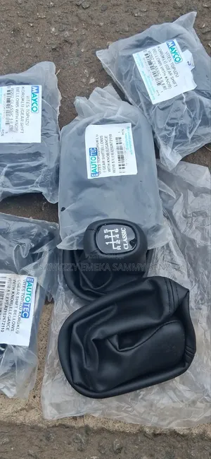 Mercedes-Benz Gear Shift Knob & Gaiter - 6 Speed Manual