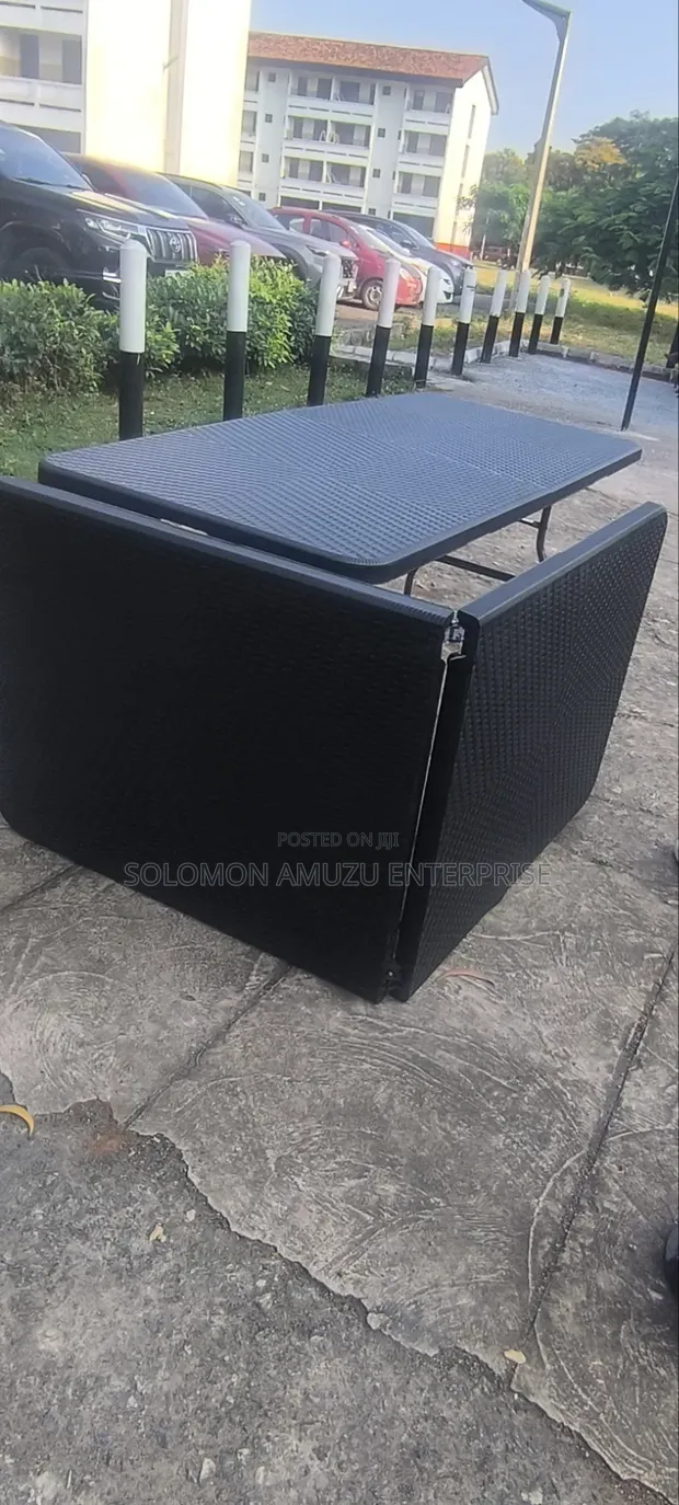 8-Seater Foldable Table - Black - 1