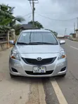 Toyota Yaris 2012 Silver - 3
