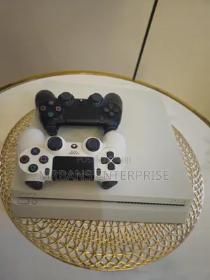 PS4 Slim 1TB Jailbreak with 2 Controllers & 15 Games