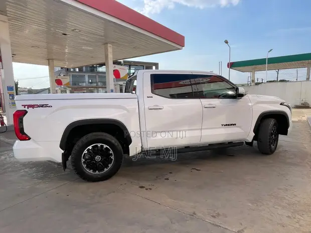 2022 Toyota Tundra TRD Off Road - 1