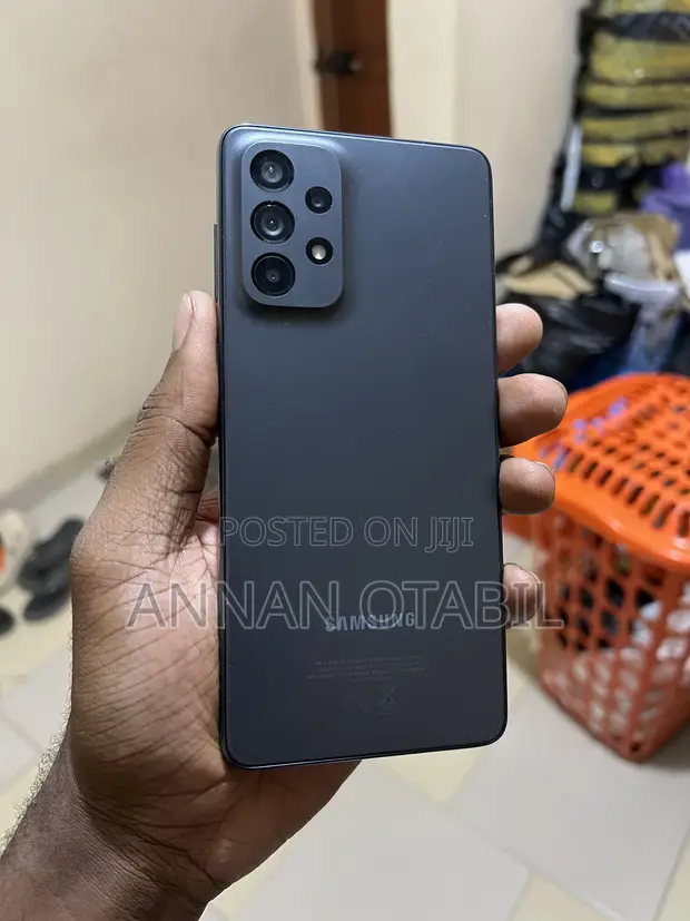 Samsung Galaxy A73 5G 256GB Gray - 1