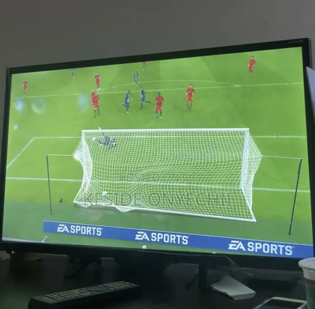 Syinix 32" Digital Satellite TV - 1