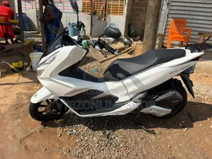 Honda PCX 150 Scooter - 2022