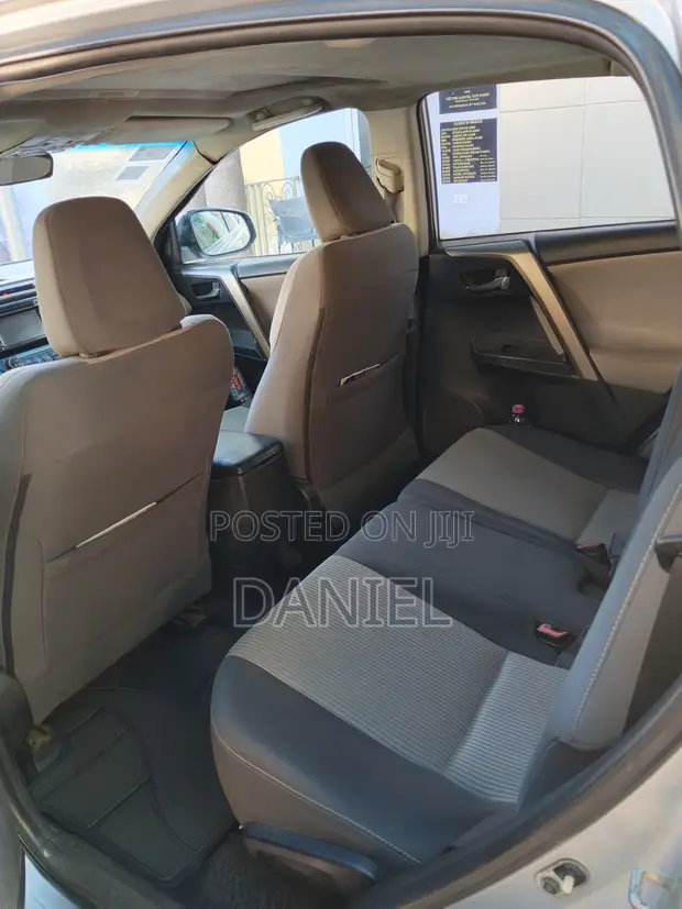 2014 Toyota RAV4 LE SUV - 1
