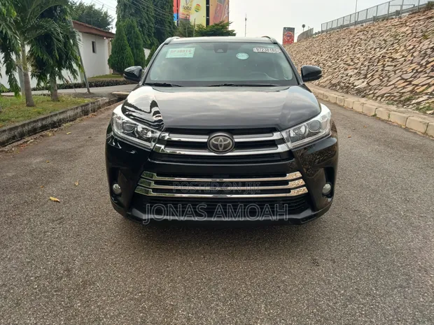 Toyota Highlander 2018 Black - 1