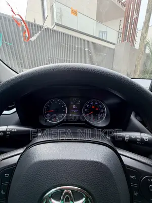 2022 Toyota RAV4 LE Silver