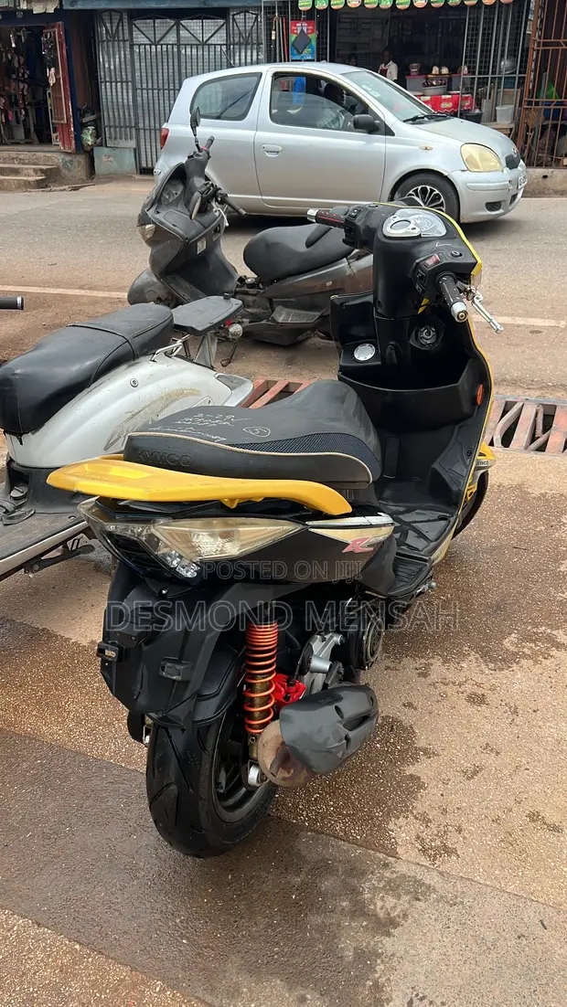 Kymco 2010 Scooter - 1