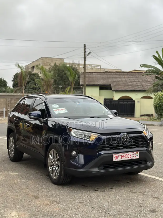 Toyota RAV4 XLE Premium AWD 2019 - 1