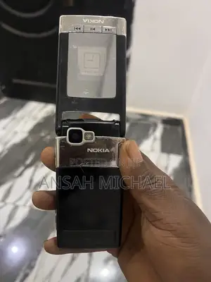 Nokia N76 Black Flip Phone