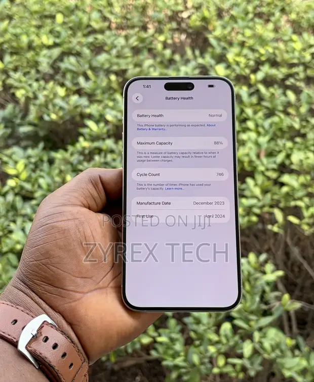 Apple iPhone 15 Pro Max 256GB Silver - 1