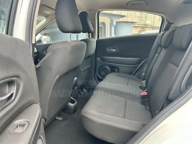 Honda HR-V EX FWD 2019 White - 1