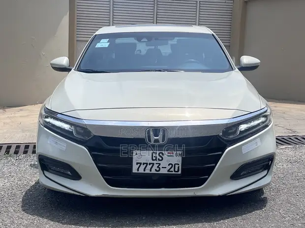 Honda Accord Sport 2.0T 2018 White - 1