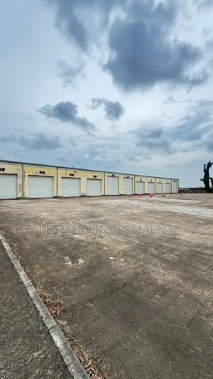 4000 SQM Warehouse for Sale at Kuntuse