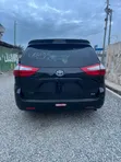 Toyota Sienna XLE 2018 - 8 Seater - 2