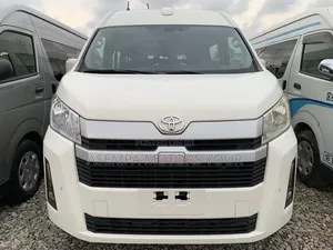 Toyota GranAce 2021 White