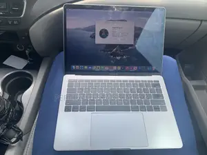 Apple MacBook Pro 13" 2016 - Core i5, 8GB RAM, 256GB SSD