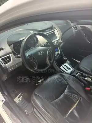 2013 Hyundai Elantra Limited Sedan - White