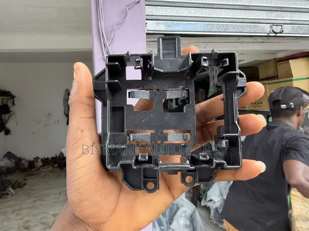 Honda CR-V Radar Sensor (2023-2026) - 1