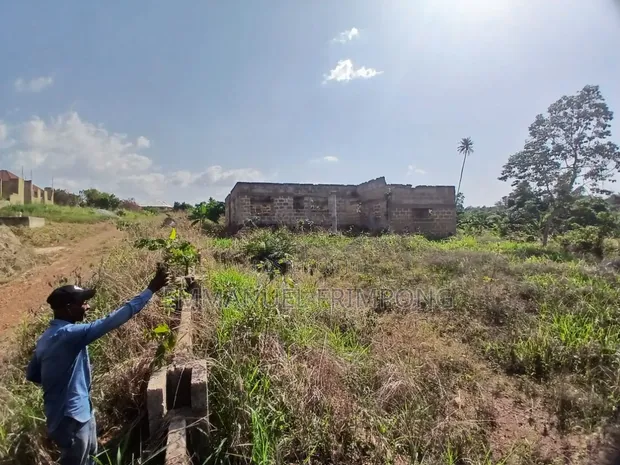 Uncompleted Building for Sale at Sokoban Kwawoma - 1