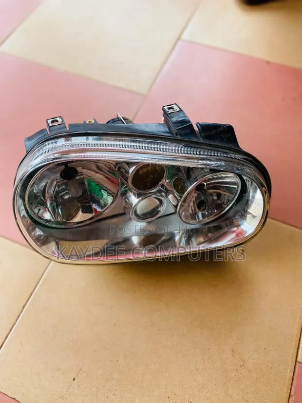 Volkswagen Golf 4 Headlight Eyebrows (Used) - 1