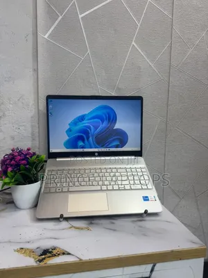 HP 15 Laptop: Intel Core i5, 8GB RAM, 256GB SSD