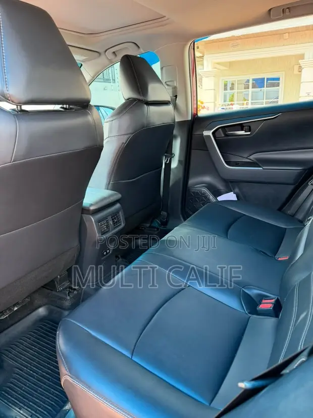 Toyota RAV4 XLE AWD 2020 - 1