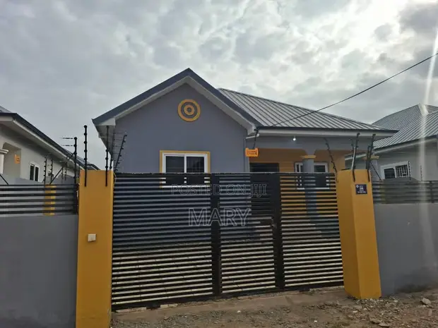 2-Bedroom House for Rent in Adom Estates, Tema Metropolitan - 1