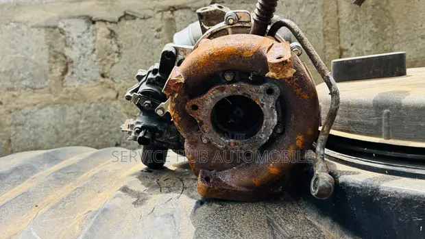 Toyota Land Cruiser Prado Turbo Charger (2016) - 1