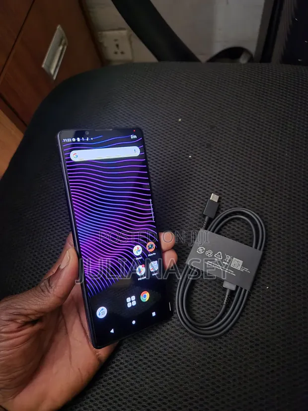 New Sony Xperia 1 III 256GB Black - 1
