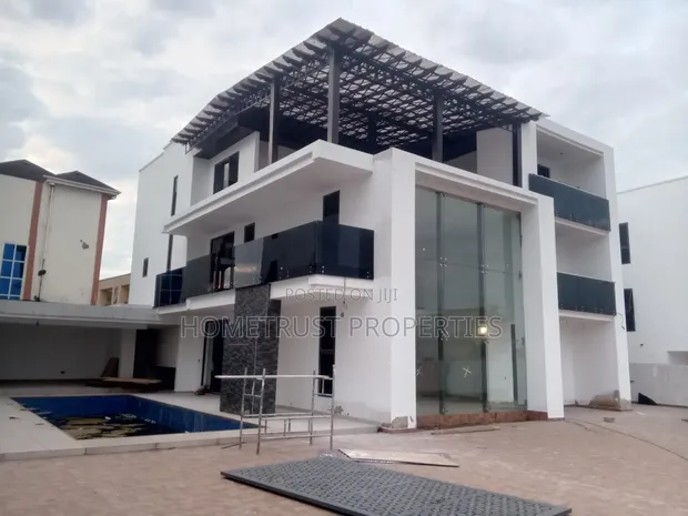 7 Bedroom Duplex with Boys Quarters in East Legon - 1