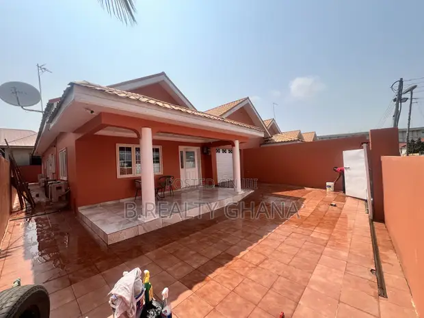 3 Bedroom House for Rent in Oasis, Spintex - 1