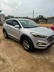 Hyundai Tucson 2018 Silver - 2