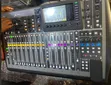 Behringer X-32 Digital Mixer - 1