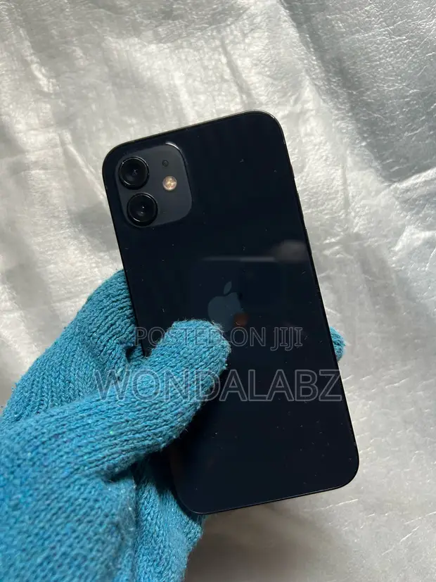Apple iPhone 12 128GB - 1