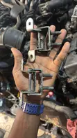 Honda HR-V Boot Hinge (2022-2024) - 1