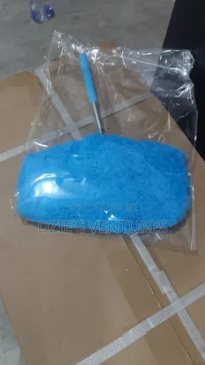 AFC Retractable Fan Duster