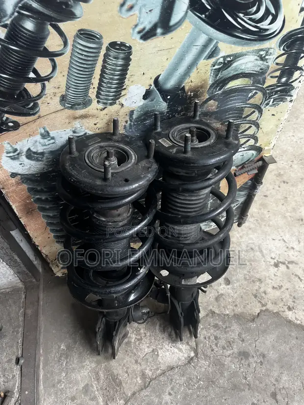 Lincoln MKZ Limousine Front Shocks (Used) - 1