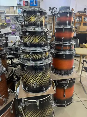 Pearl Acoustic Drum Set (5-Piece)
