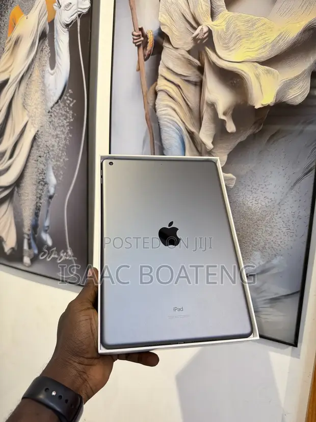 Apple iPad 10.2 (2021) 64GB Gray - 1