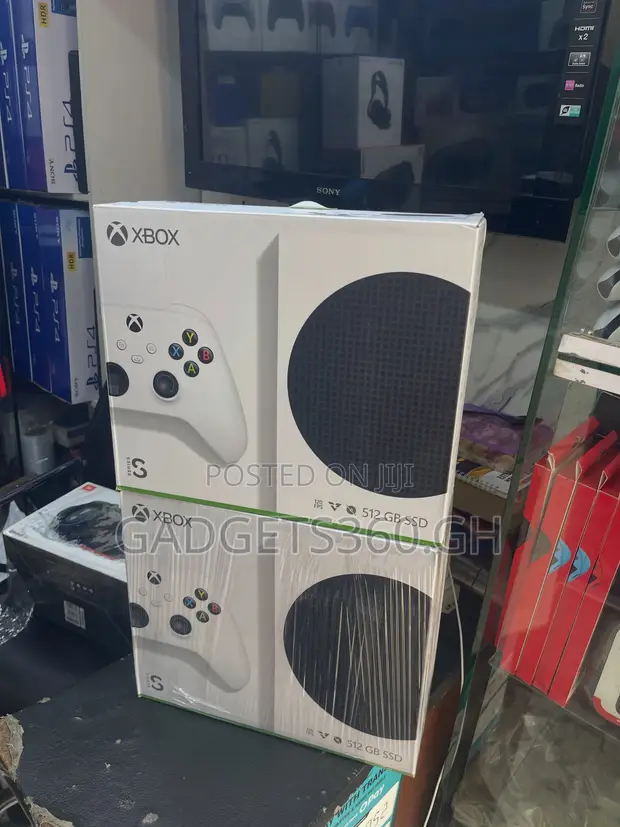 Microsoft Xbox Series S (512GB White) - 1