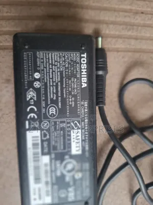Toshiba Laptop Adapter - Used