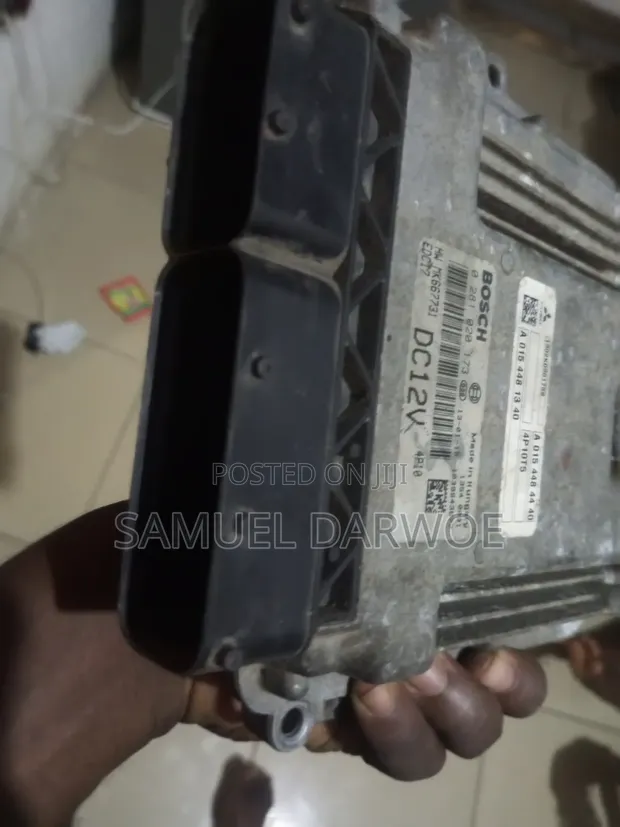 Mitsubishi Fuso Control Board (Engine 4P10) - 1