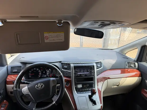 Toyota Vellfire V 2.4 FWD 7-Seater 2010 Purple - 1