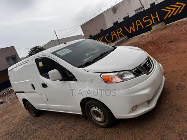 Nissan NV200 2019 White - 1